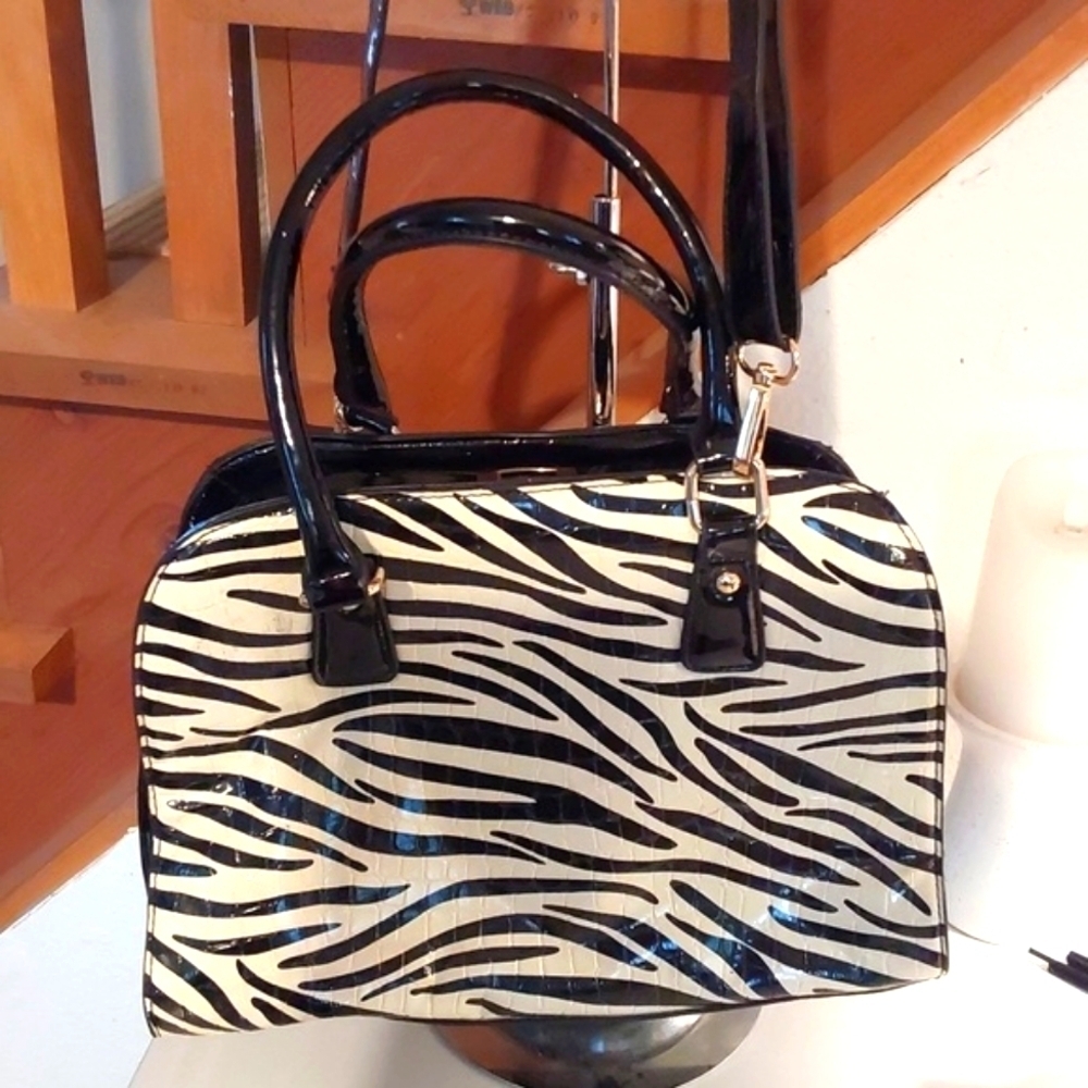 Animal Print Zebra Hardside Bag Edgy Y2k Metal Rose Gold Top Purse Mod Sz Medium